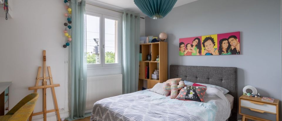 Apartment 3 rooms of 97 m² in Suresnes (92150)