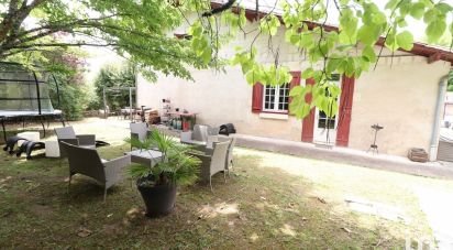 House 10 rooms of 200 m² in Montguyon (17270)