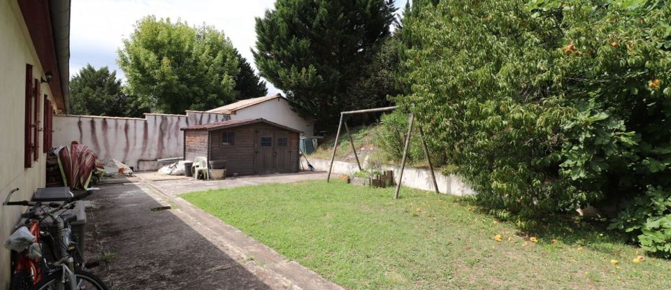 House 10 rooms of 200 m² in Montguyon (17270)