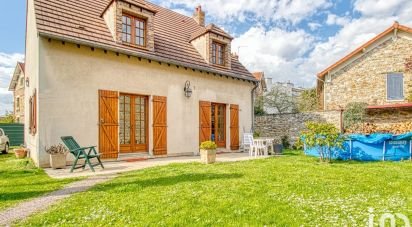 House 7 rooms of 134 m² in Achères (78260)