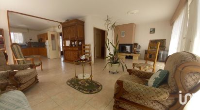 House 7 rooms of 198 m² in Luzay (79100)