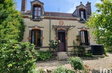 House 5 rooms of 118 m² in Saint-André-les-Vergers (10120)