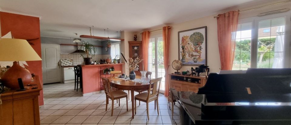 House 5 rooms of 140 m² in Épernon (28230)