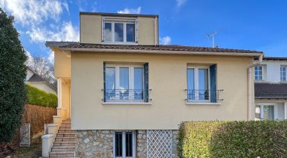 House 5 rooms of 141 m² in Louveciennes (78430)