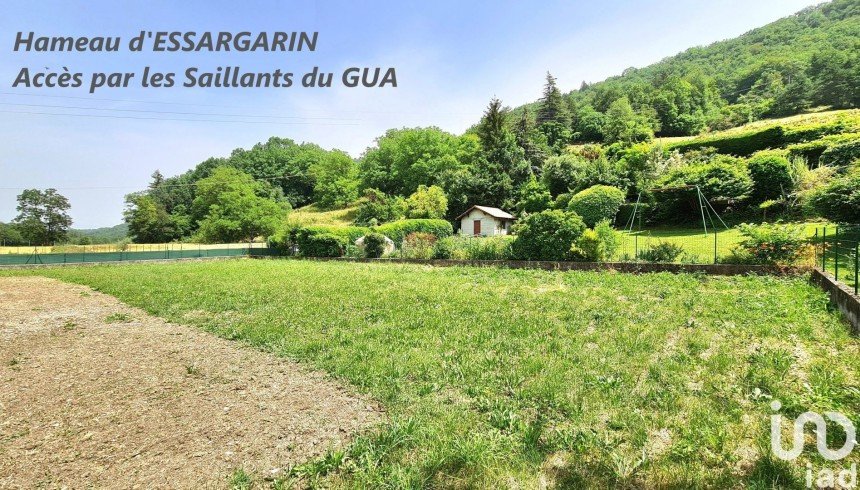 Terrain de 750 m² à Saint-Martin-de-la-Cluze (38650)