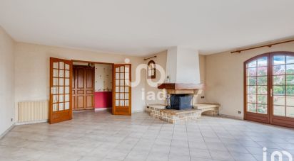 House 4 rooms of 116 m² in Le Taillan-Médoc (33320)
