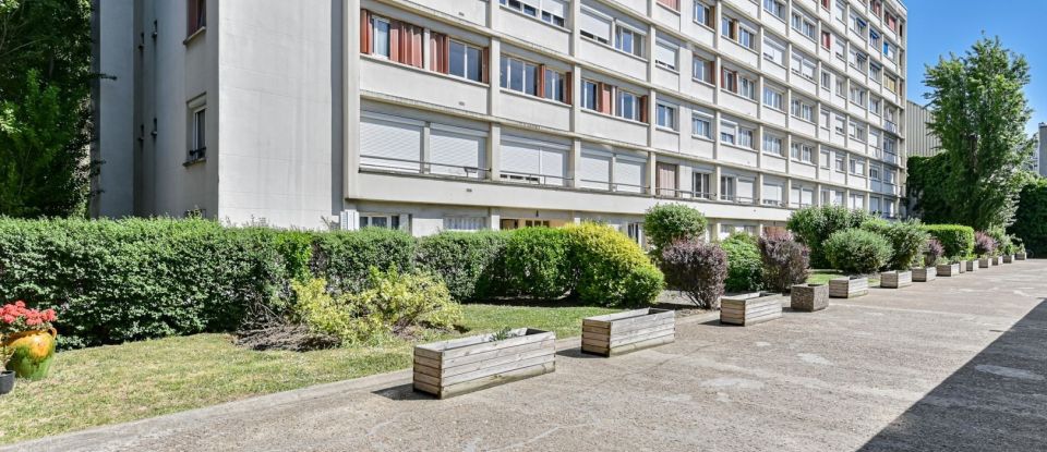 Apartment 3 rooms of 51 m² in Le Pré-Saint-Gervais (93310)