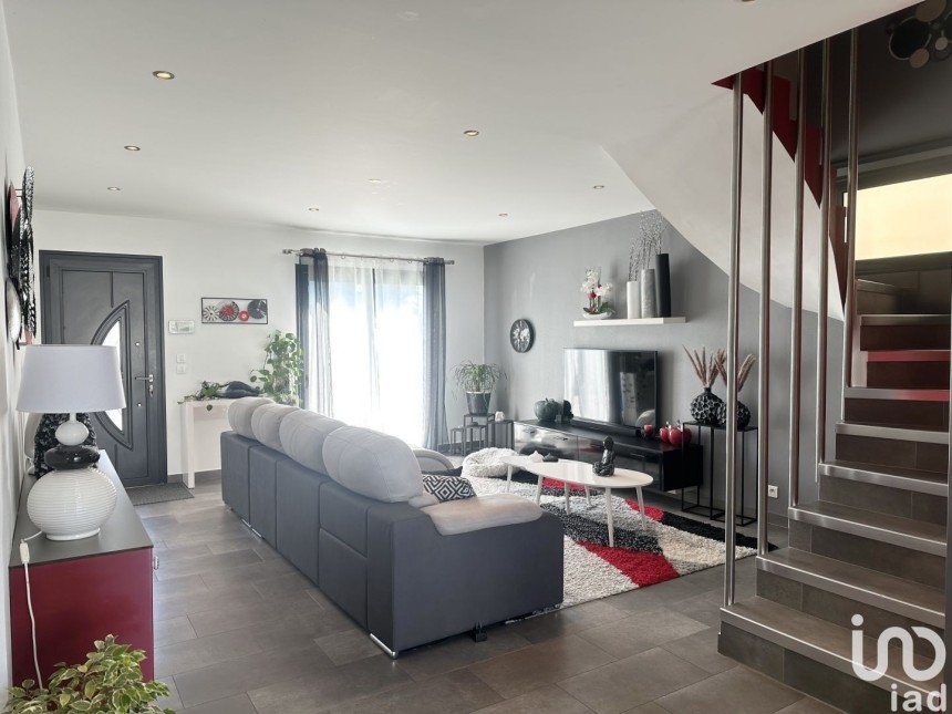 Maison 6 pièces de 122 m² à Gretz-Armainvilliers (77220)