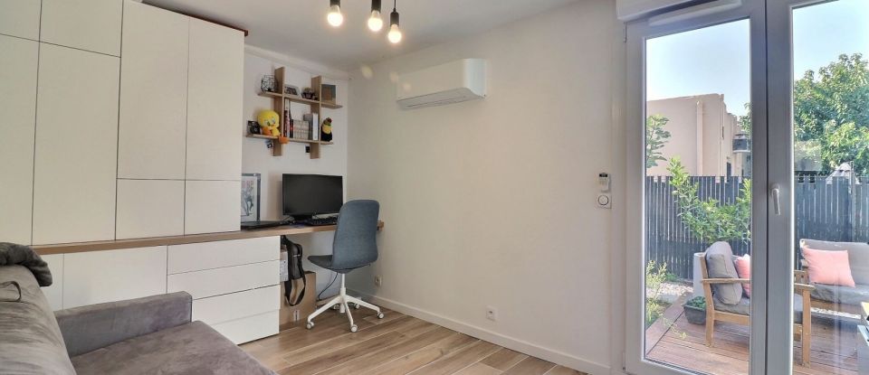 Appartement 3 pièces de 74 m² à Le Castellet (83330)