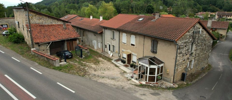 Village house 3 rooms of 140 m² in Saint-Martin-du-Mont (01160)