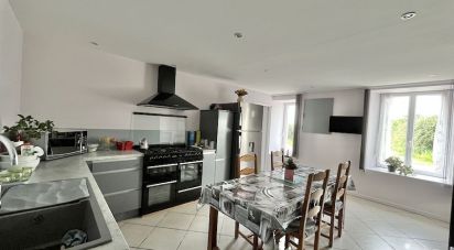 House 7 rooms of 235 m² in Le Plessis-Lastelle (50250)