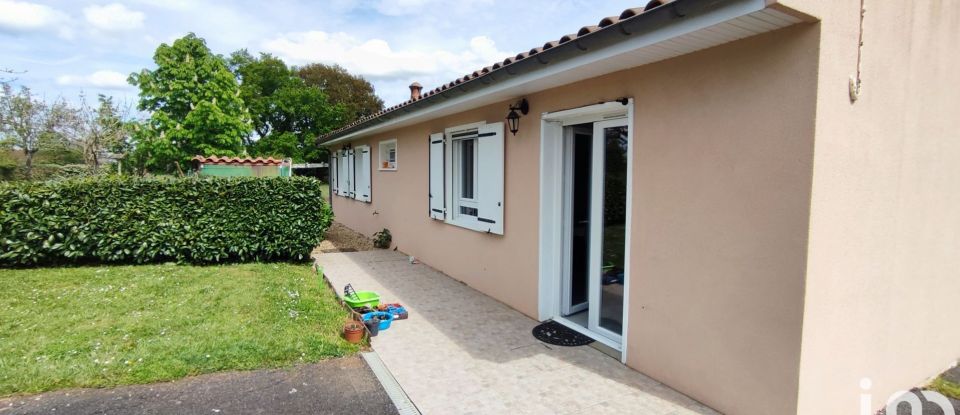 House 4 rooms of 114 m² in Payroux (86350)