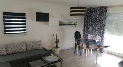 Apartment 4 rooms of 84 m² in Cenon (33150)