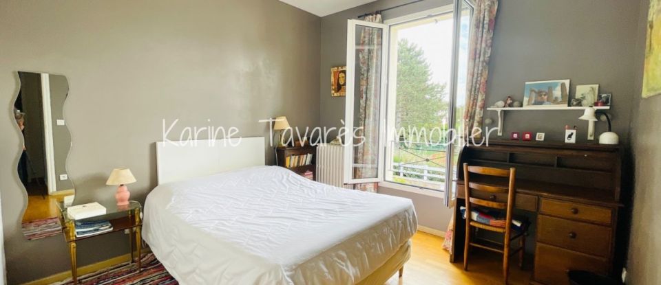 House 7 rooms of 150 m² in Orsay (91400)