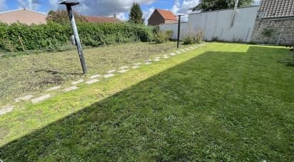 House 6 rooms of 160 m² in Lieu-Saint-Amand (59111)