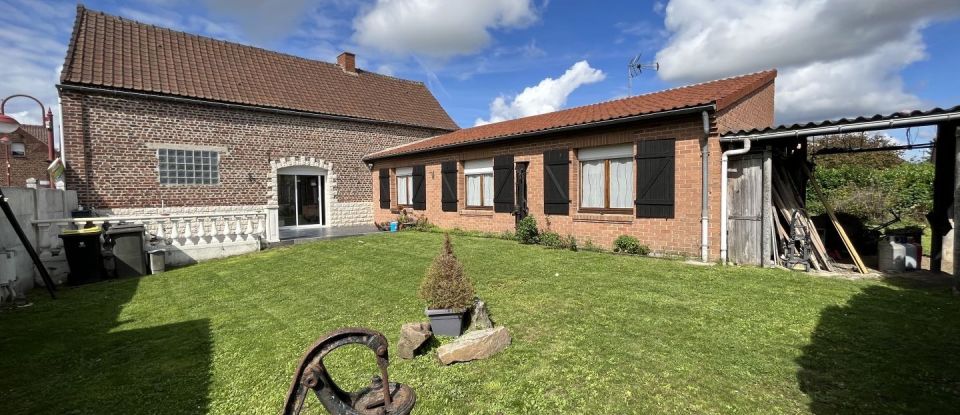 House 6 rooms of 160 m² in Lieu-Saint-Amand (59111)