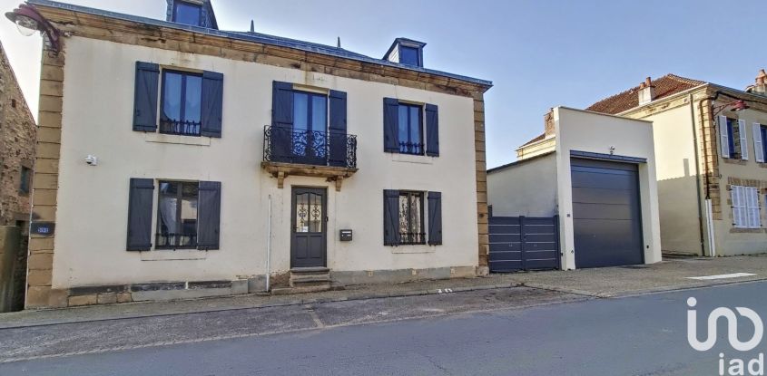 Maison 9 pièces de 185 m² à Buxières-les-Mines (03440)