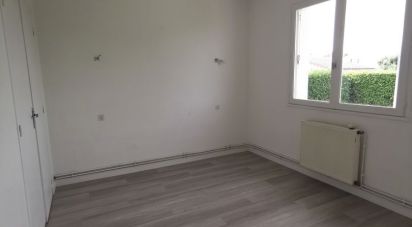 House 4 rooms of 104 m² in Saint-Georges-de-Didonne (17110)