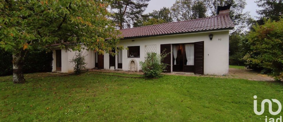 Maison 6 pièces de 101 m² à Savigny-sur-Clairis (89150)