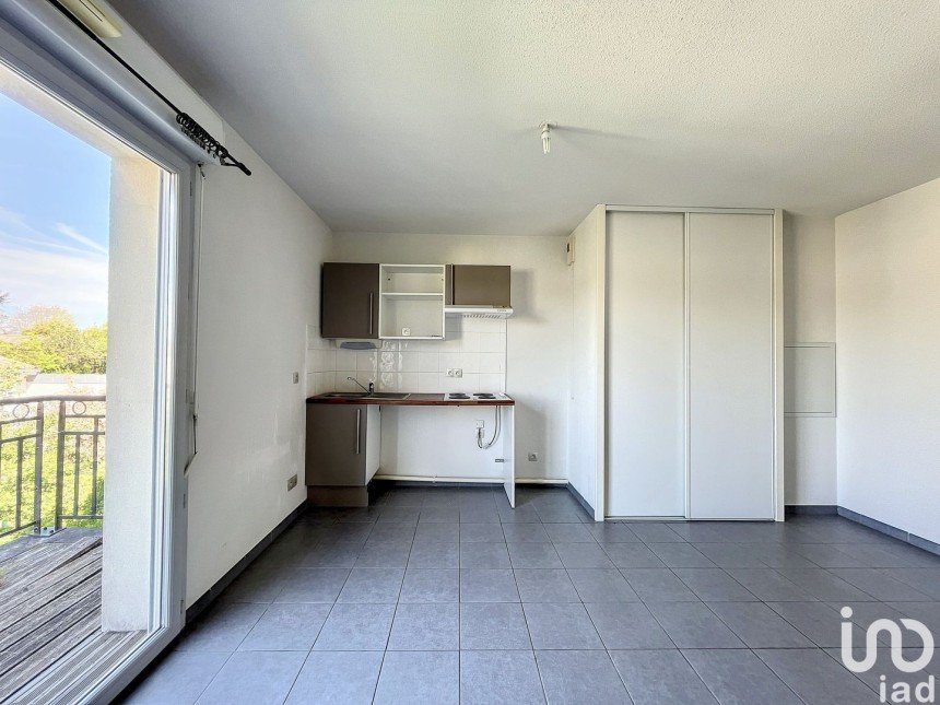 Appartement 3 pièces de 58 m² à Fargues-Saint-Hilaire (33370)