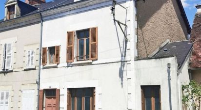 House 6 rooms of 115 m² in Le Pont-Chrétien-Chabenet (36800)