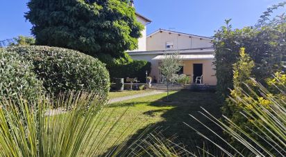 House 7 rooms of 215 m² in Assieu (38150)