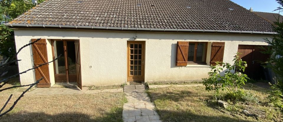 House 4 rooms of 70 m² in Thomery (77810)