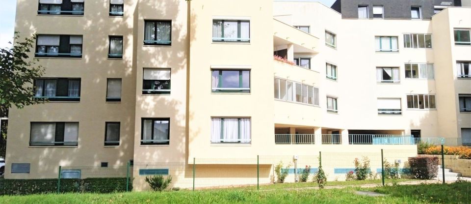 Apartment 4 rooms of 83 m² in Amiens (80090)