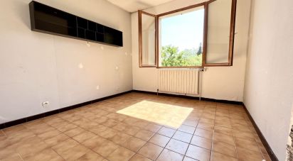 House 3 rooms of 69 m² in Puiseaux (45390)