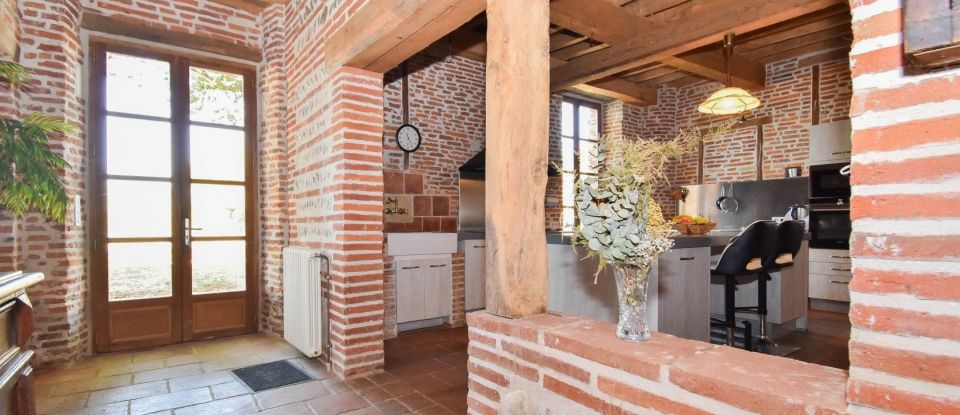 House 8 rooms of 353 m² in Toulouse (31000)