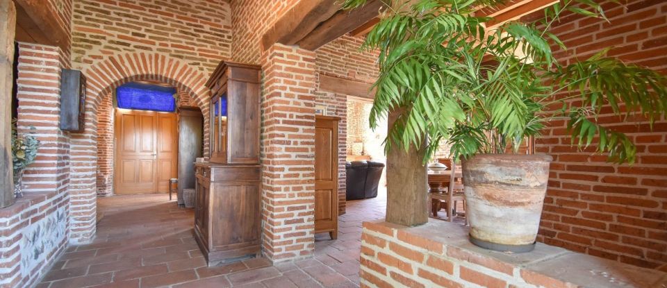 House 8 rooms of 353 m² in Toulouse (31000)