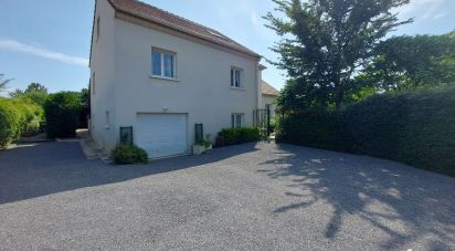 House 8 rooms of 252 m² in Leyr (54760)
