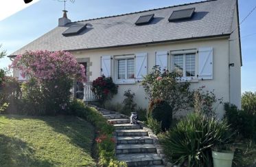 House 6 rooms of 117 m² in Loire-Authion (49800)