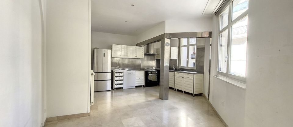 Appartement 3 pièces de 62 m² à Nice (06100)