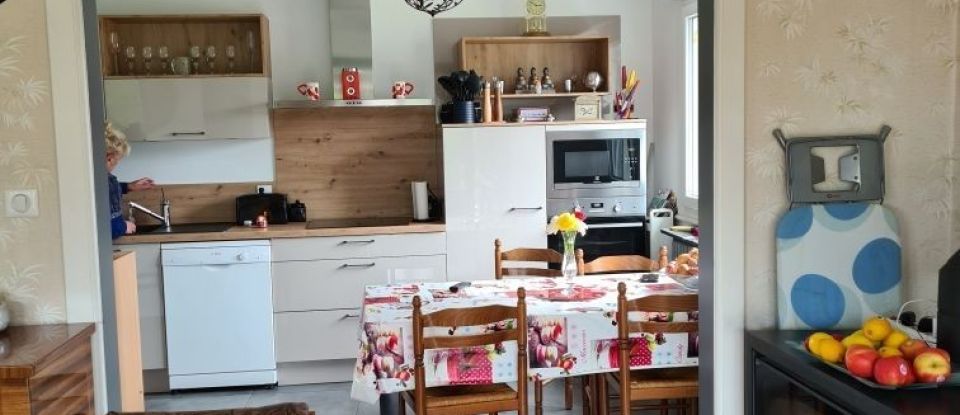 House 4 rooms of 92 m² in Uzemain (88220)