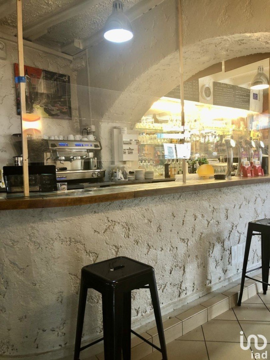 Bar of 200 m² in Lescar (64230)