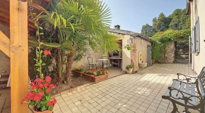 House 5 rooms of 155 m² in Cressanges (03240)