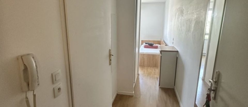 Apartment 1 room of 21 m² in Cachan (94230)