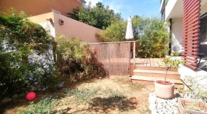 Apartment 3 rooms of 55 m² in Hyères (83400)