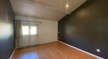 House 4 rooms of 111 m² in Thuré (86540)