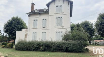 Immeuble de 280 m² à Saint-Pierre-du-Mont (40280)