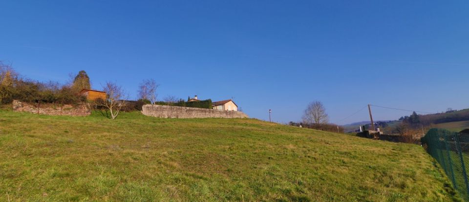 Land of 1,767 m² in Trambly (71520)