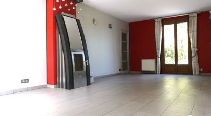 Maison 6 pièces de 150 m² à Cernay-la-Ville (78720)