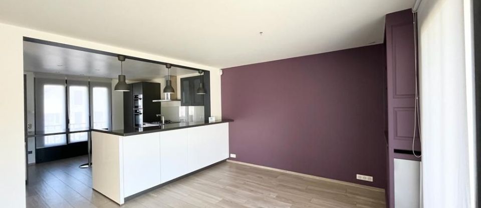 House 6 rooms of 142 m² in Villemomble (93250)
