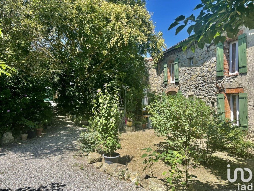 House 10 rooms of 480 m² in Salles-sur-l'Hers (11410)