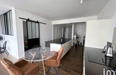 Apartment 1 room of 50 m² in Bordeaux (33000)