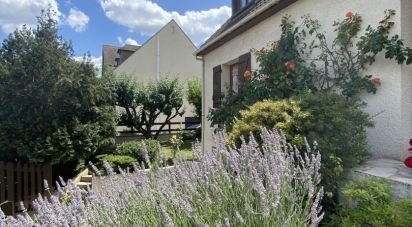 House 6 rooms of 121 m² in Neuilly-Plaisance (93360)