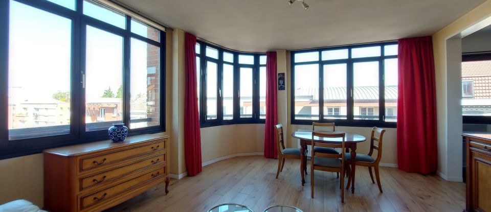 Apartment 3 rooms of 57 m² in Lille (59000)