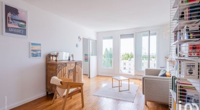 Apartment 3 rooms of 74 m² in Montrouge (92120)