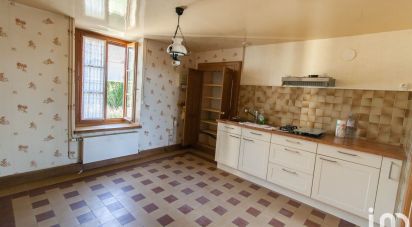 House 3 rooms of 77 m² in Vouillon (36100)